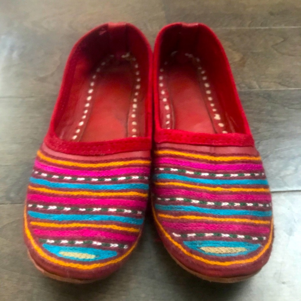 Handmade flats from Nepal